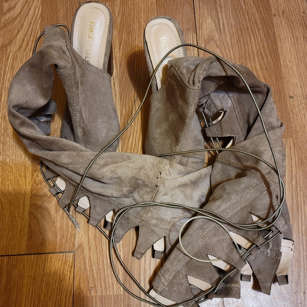 Shoe
